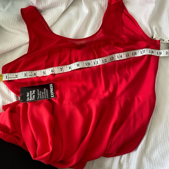 Express red dress, heart shape, size 10 - Picture 9 of 11
